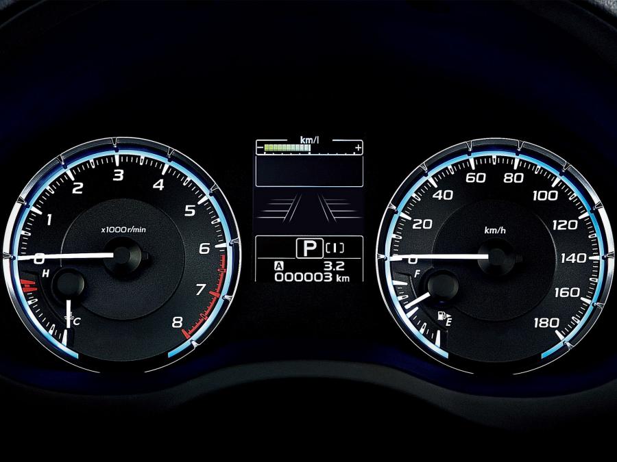  Subaru Levorg 2013 года  (фото 13 из 16)